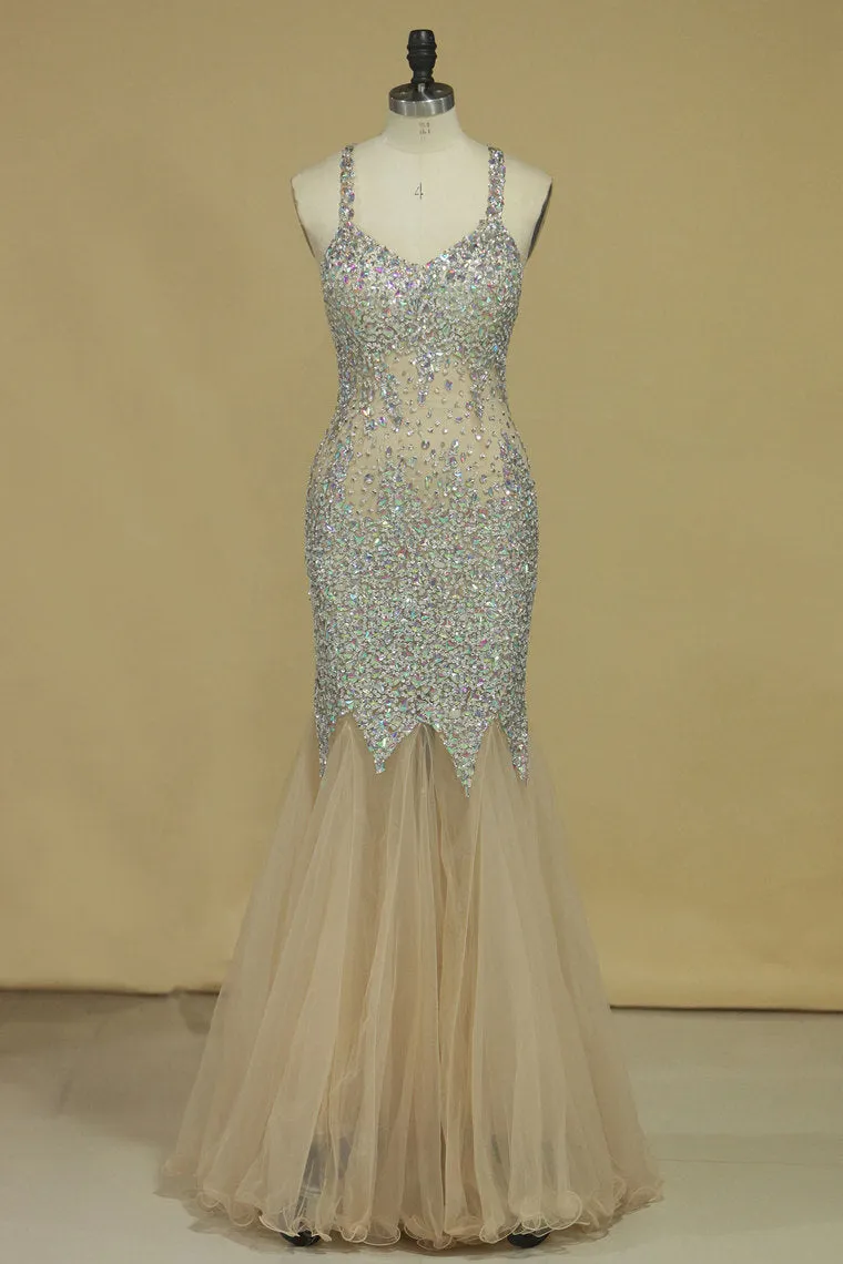 2024 Halter Prom Dresses Mermaid Tulle With Beading Floor Length