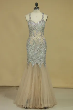 2024 Halter Prom Dresses Mermaid Tulle With Beading Floor Length