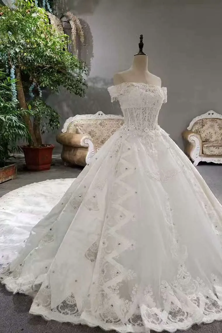 2024 Luxurious Satin Wedding Dresses Lace Up Boat Neck With Appliques And Sequins