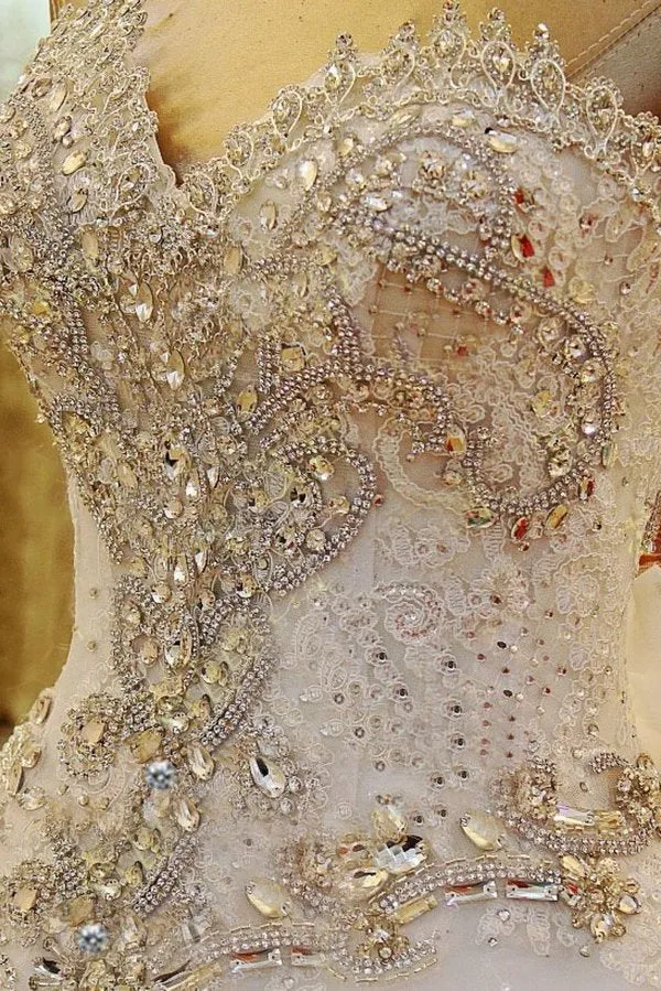 2024 Luxurious&Elegant Sweetheart Wedding Dresses With Beads And P8H3C8QP