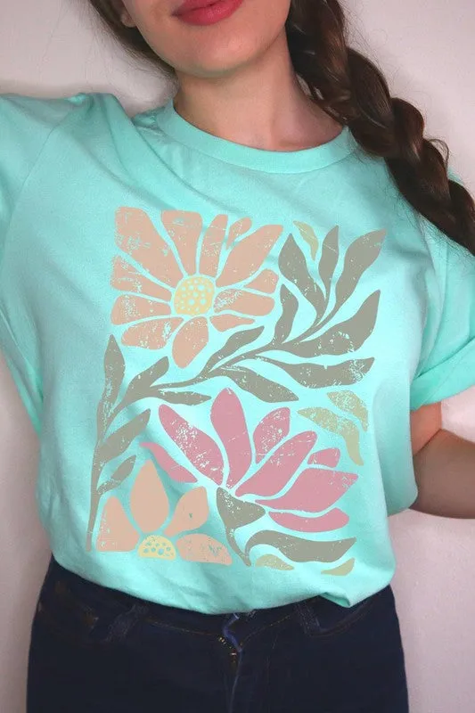 Botanical Daisy Floral Graphic Tee
