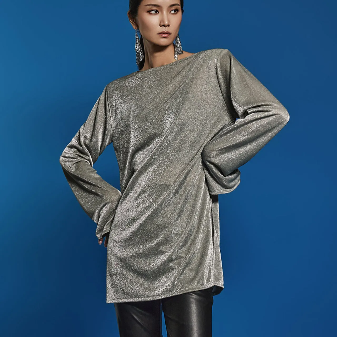 E3633 Shiny Shoulder Pad Top