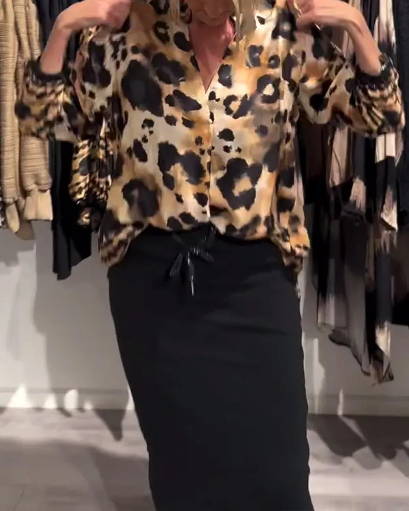 Fashionable Leopard Print Long-Sleeved Shirt