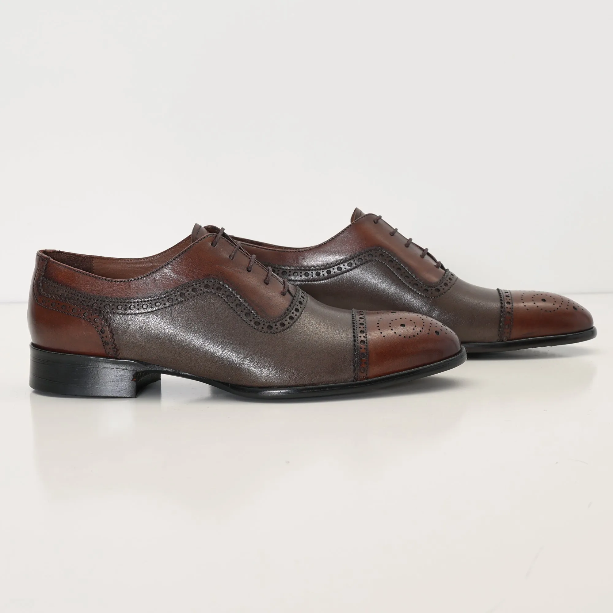 Hand Made Full Brogue Leather Cap Toe Derby Shoes - Brown & Green