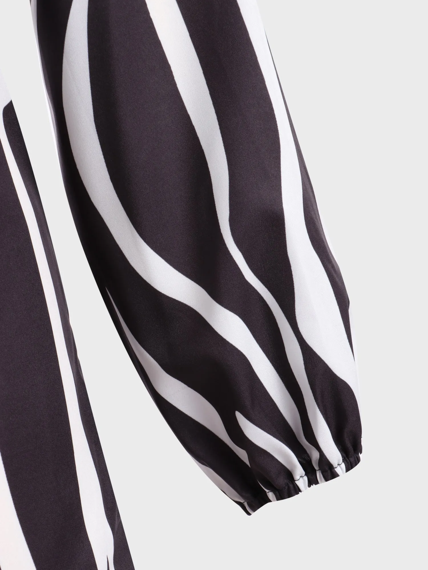 Midsize Effortlessly Stylish One-Shoulder Strips Top