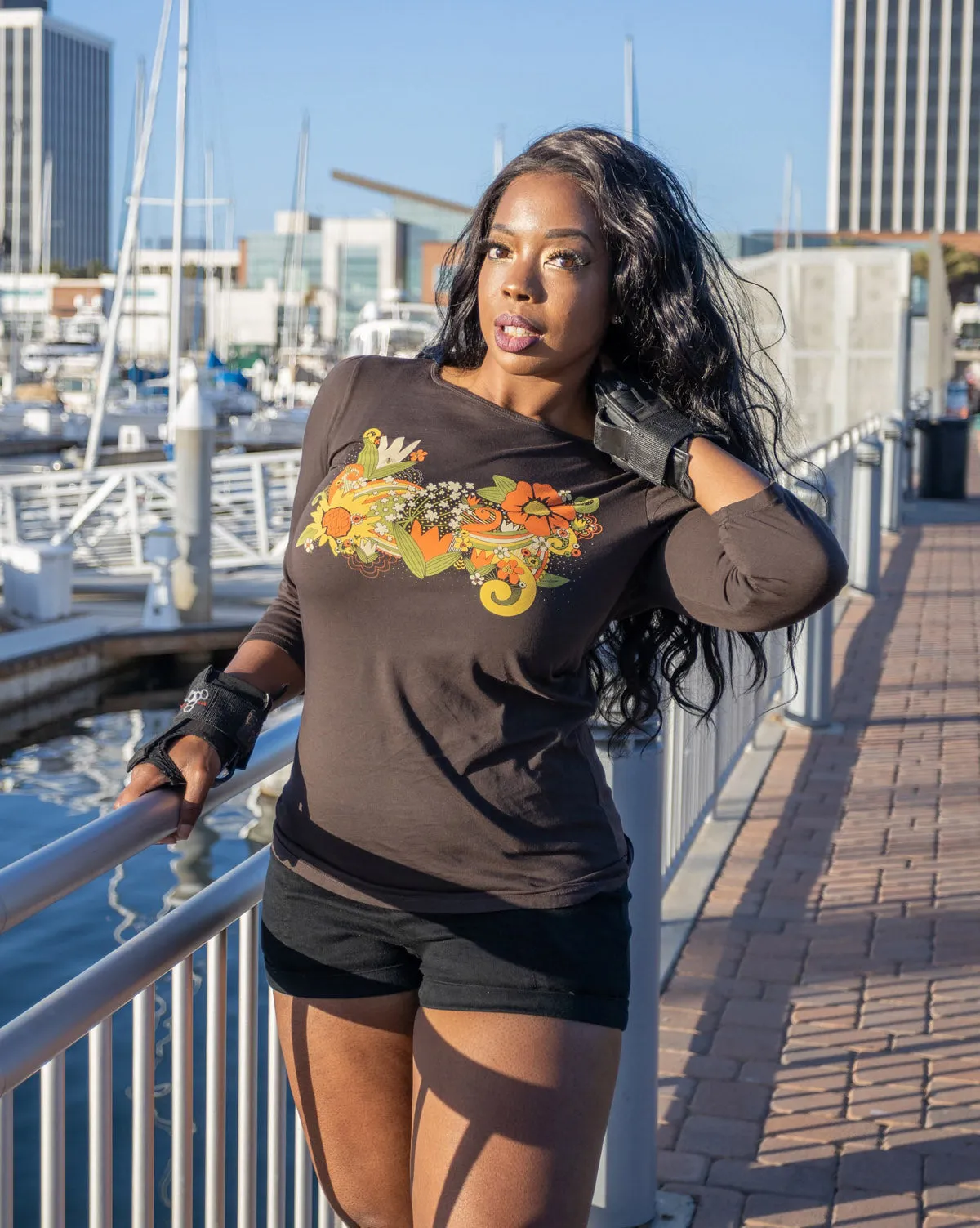 Mod Floral Walnut 3/4 Sleeve Tee