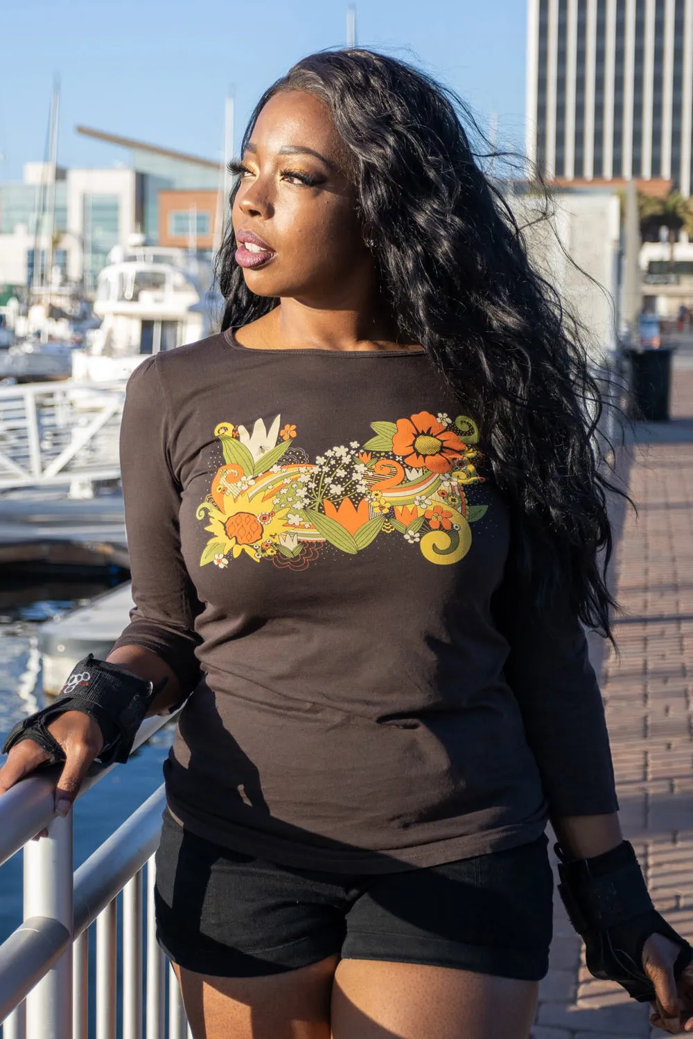 Mod Floral Walnut 3/4 Sleeve Tee