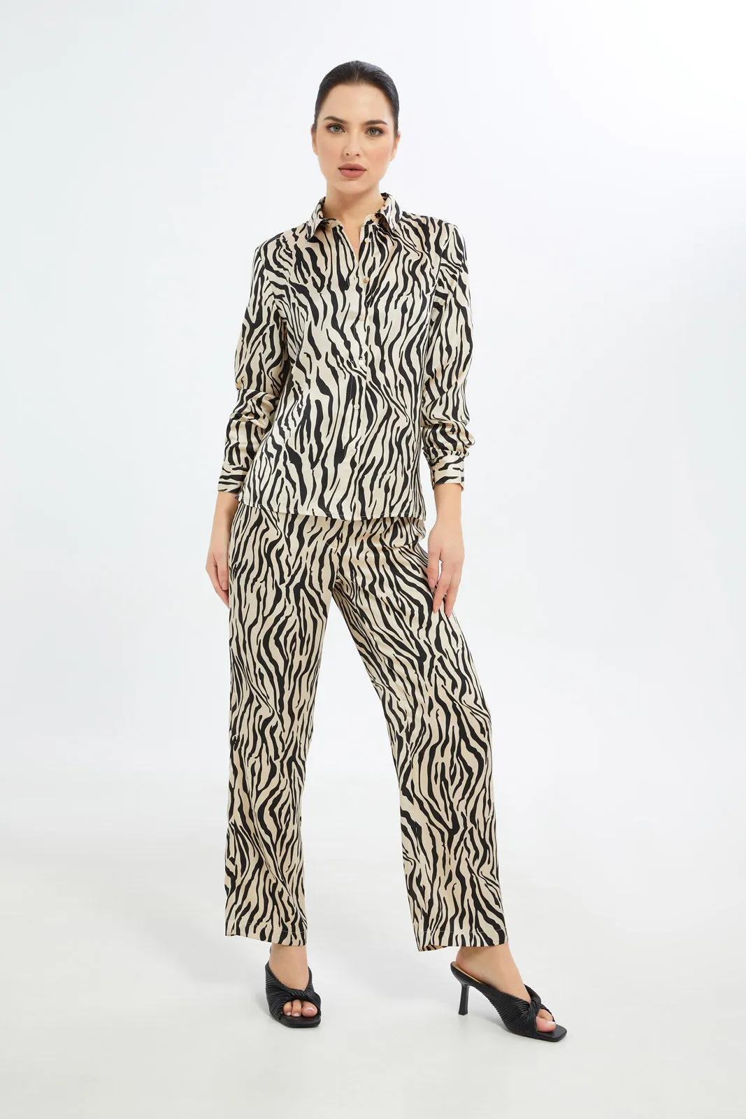 Women Black And Beige Collared Blouse