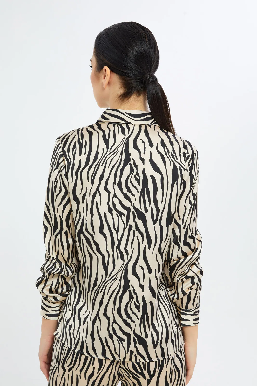 Women Black And Beige Collared Blouse